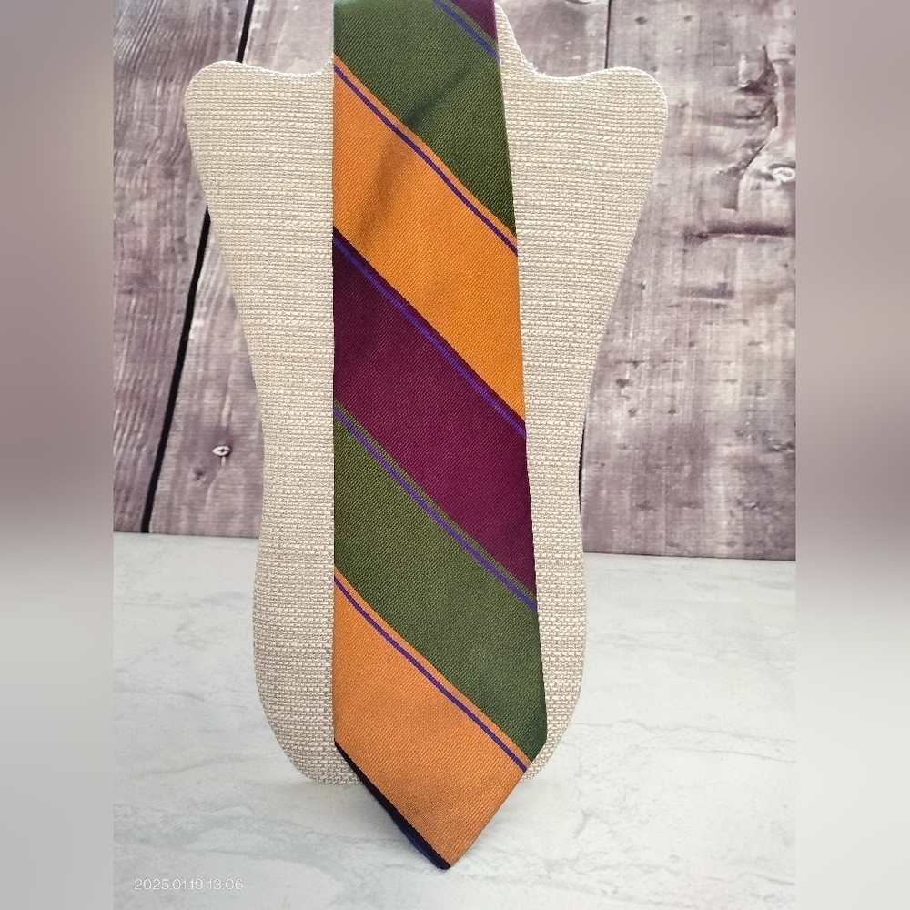 Vintage Oscar de la Renta Couture Silk Necktie Tie Multicolored Retro Stripes. T